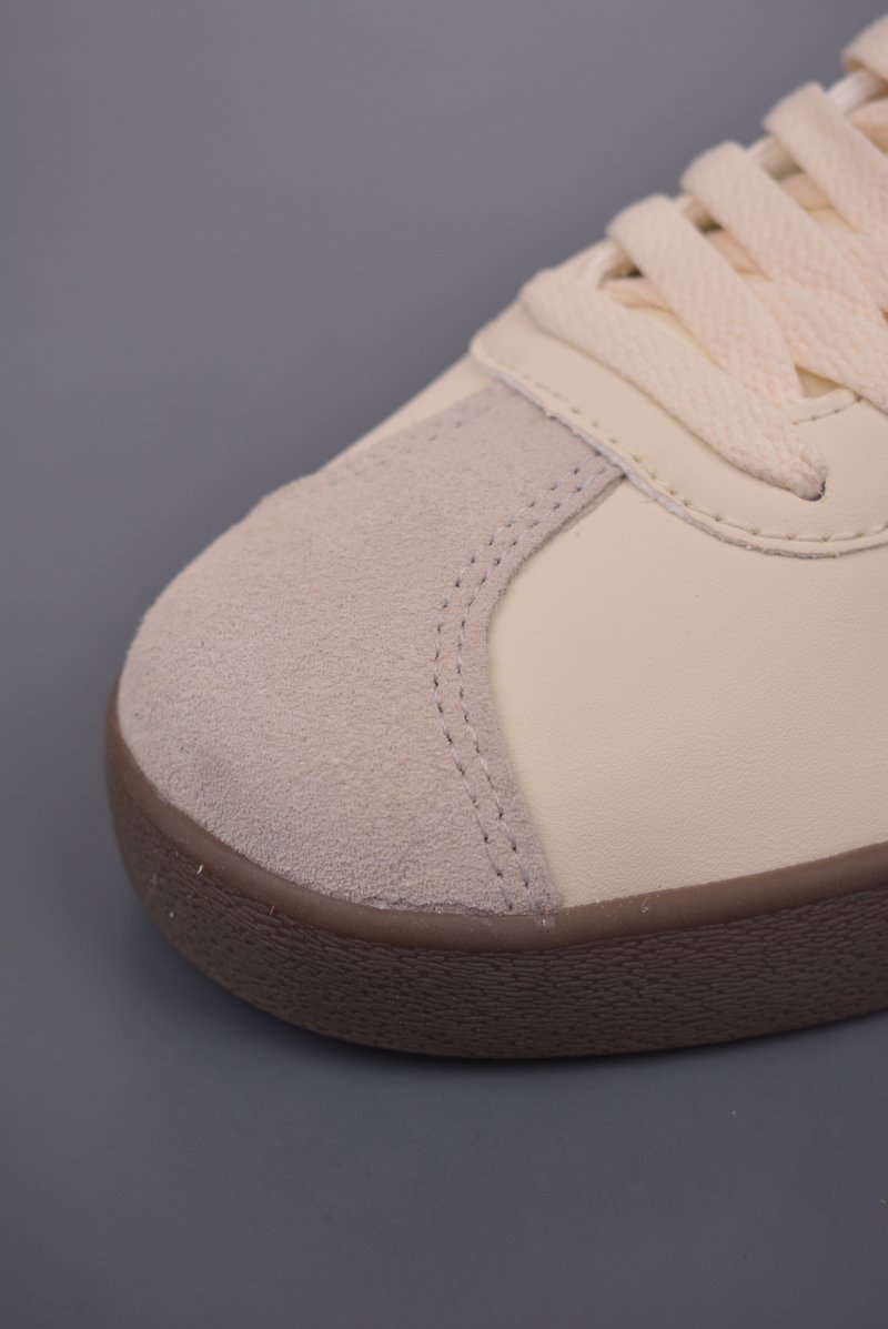 Adidas Neo VI Court Classic view