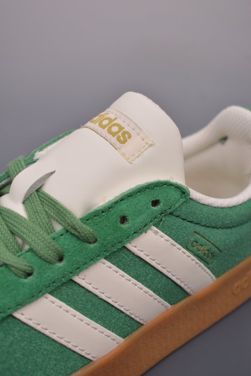 Adidas Neo VI Court Classic view