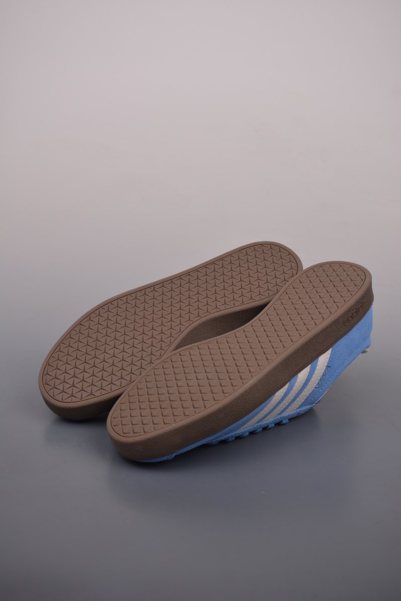 Adidas Neo VI Court Classic view