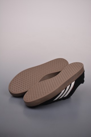Adidas Neo VI Court Classic view 3