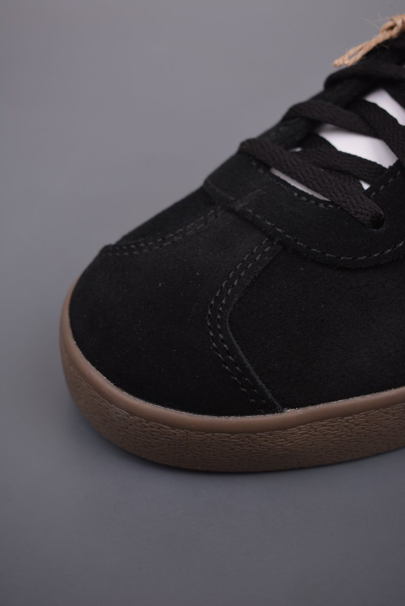 Adidas Neo VI Court Classic view