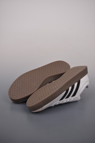 Adidas Neo VI Court view 3