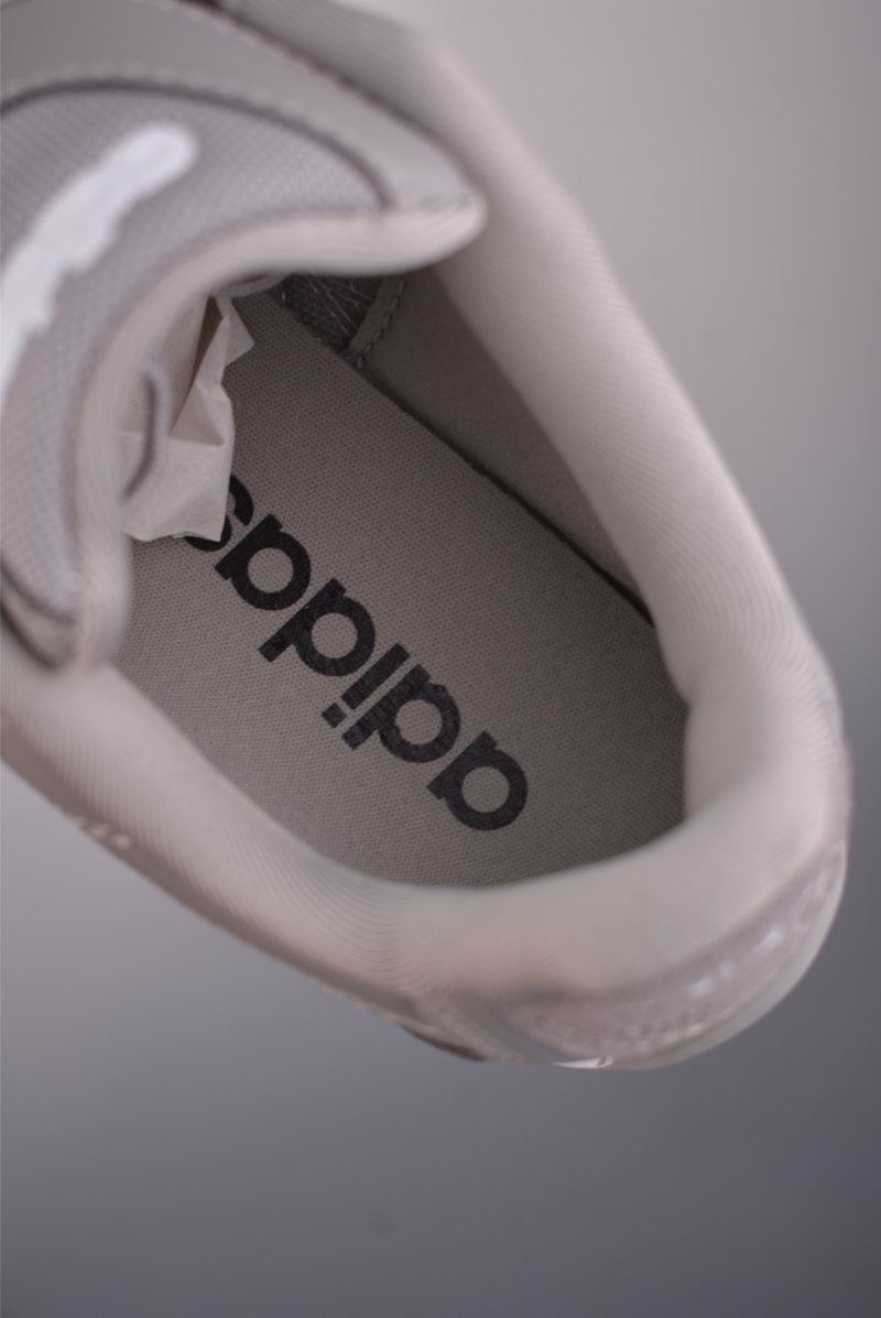 Adidas Originals Adiracer view