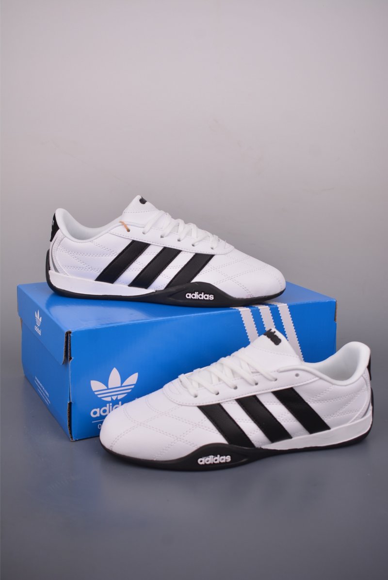 Adidas Originals Adiracer view