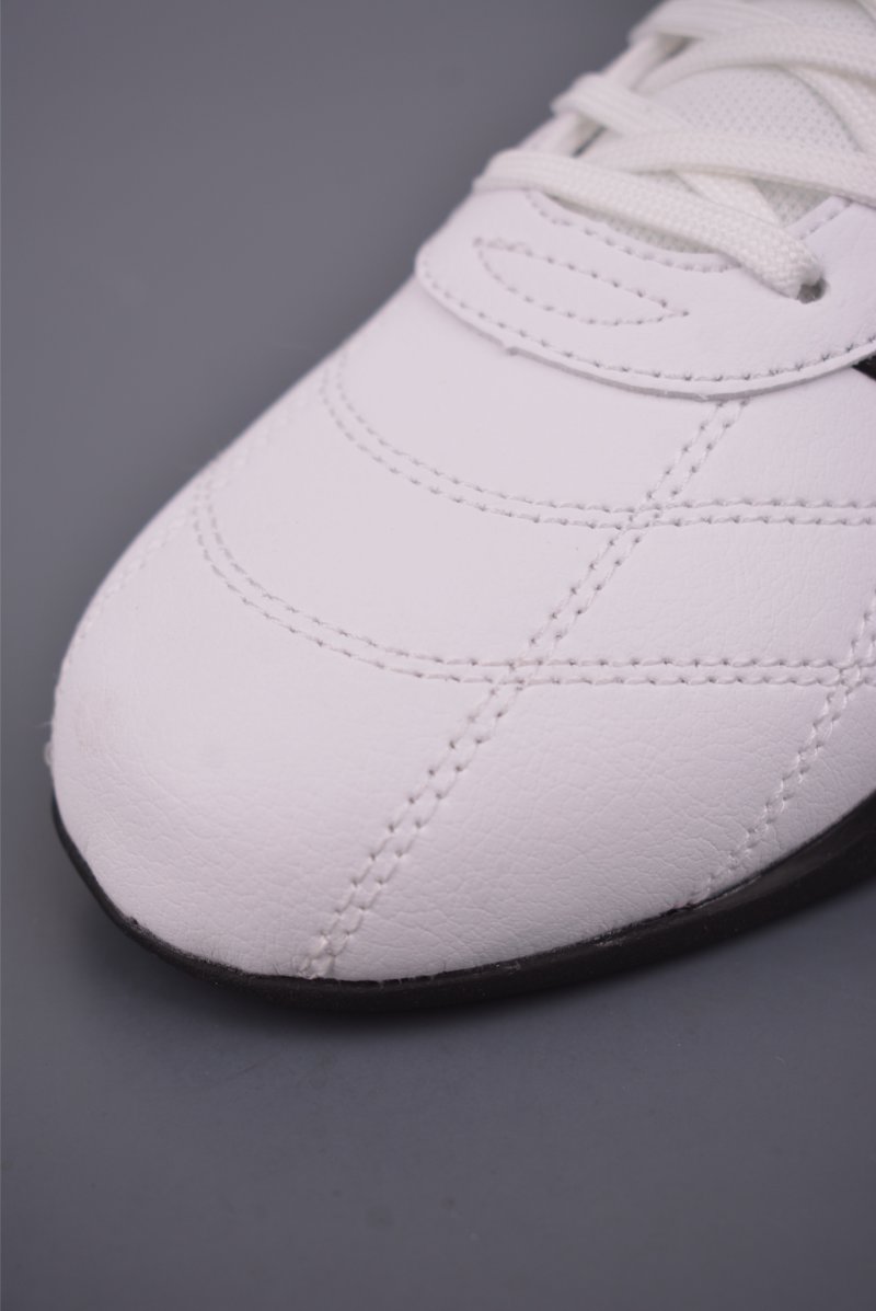 Adidas Originals Adiracer view