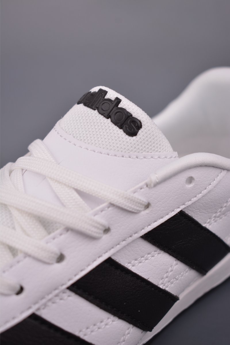 Adidas Originals Adiracer view