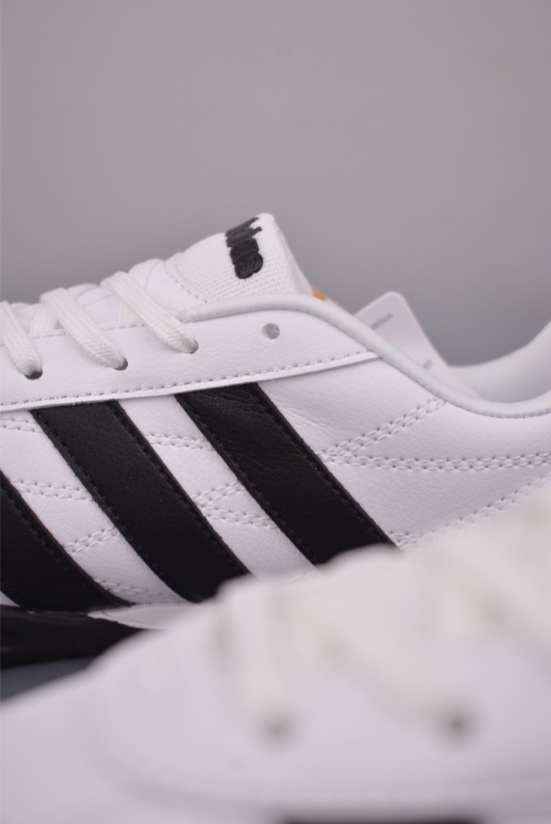 Adidas Originals Adiracer view