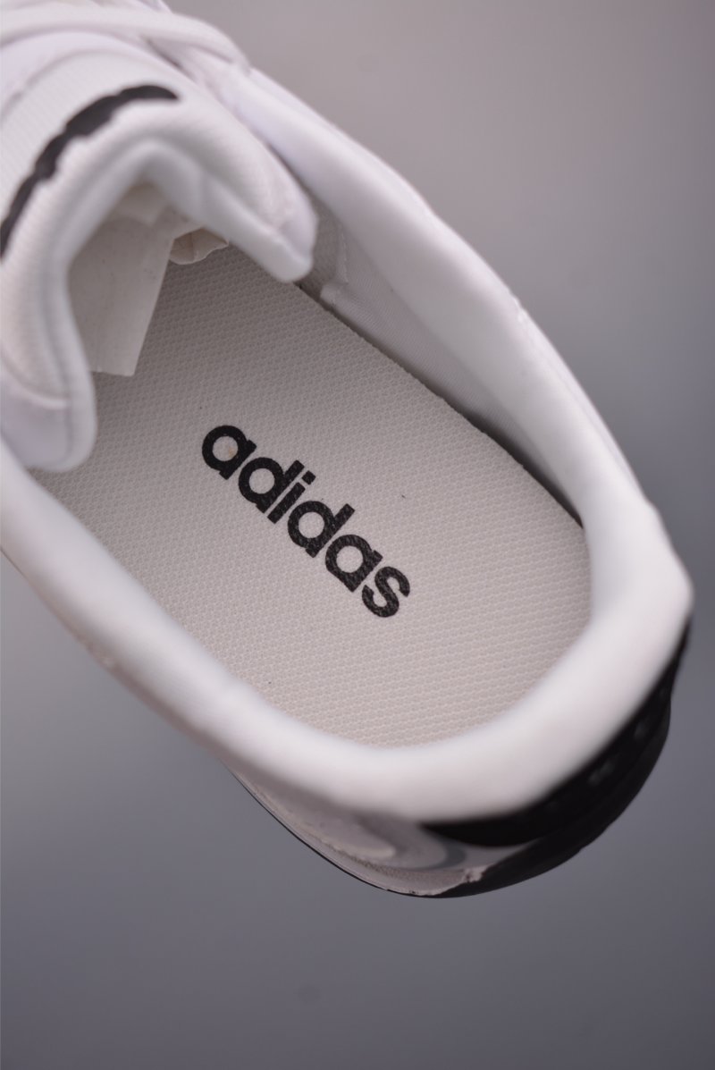 Adidas Originals Adiracer view