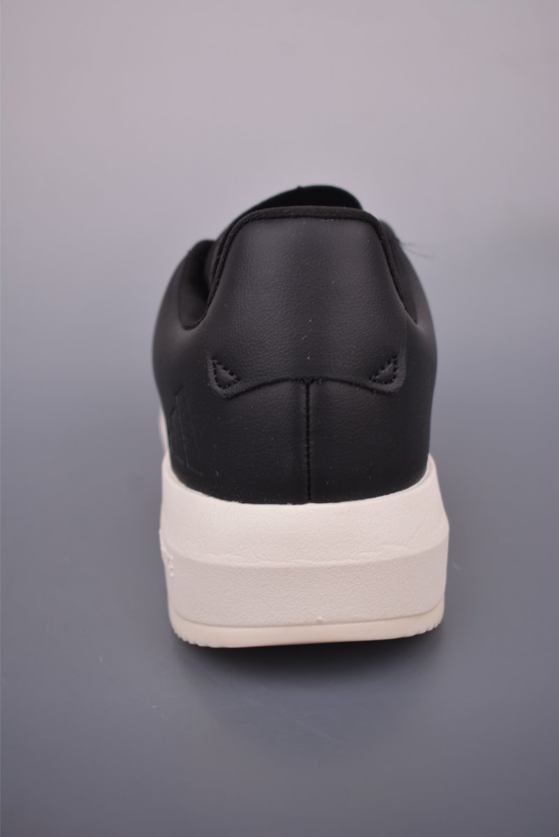 Adidas Sport Performance Acesmash view