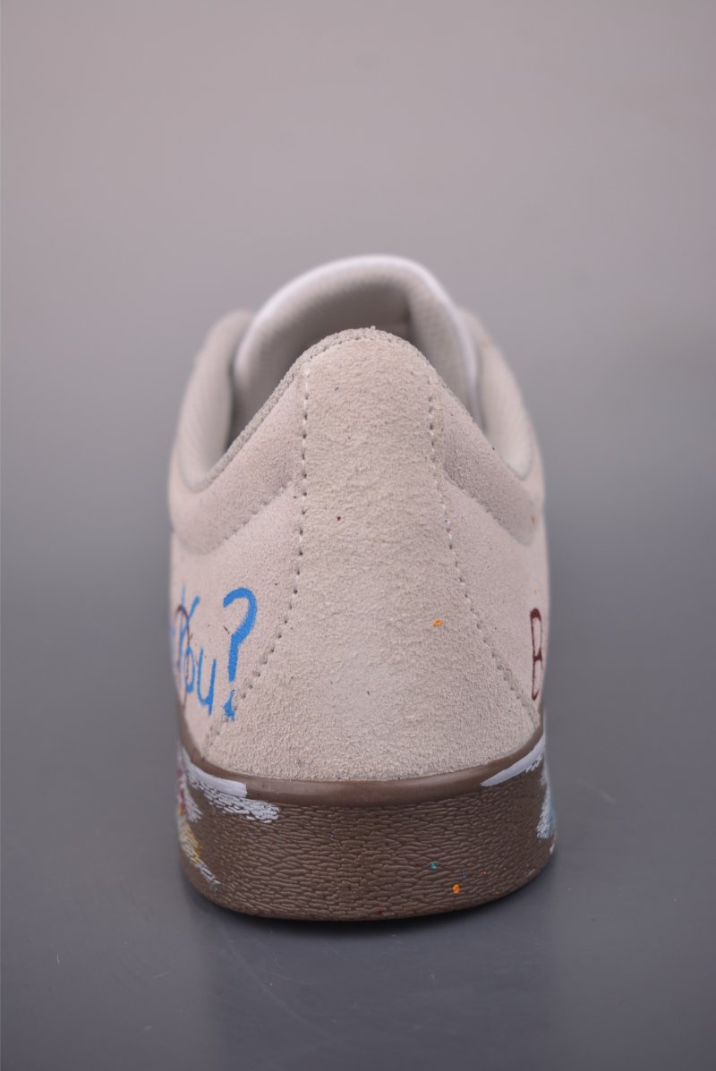 Adidas VI Court Classic view