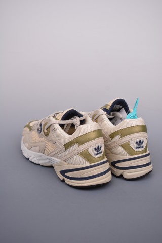 Adidas Astir W view 2