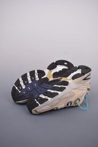 Adidas Astir W view 3