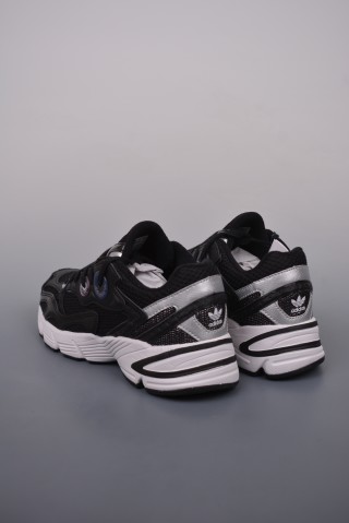 Adidas Astir W view 11