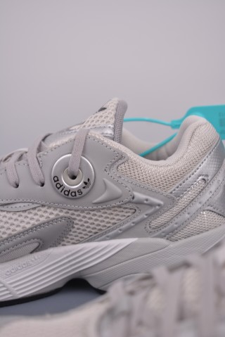Adidas Astir W view 26