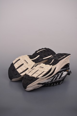 Adidas MTS Pro view 3