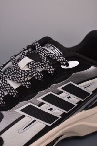 Adidas MTS Pro view 7