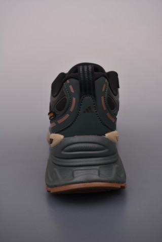 Adidas MTS Pro view 4