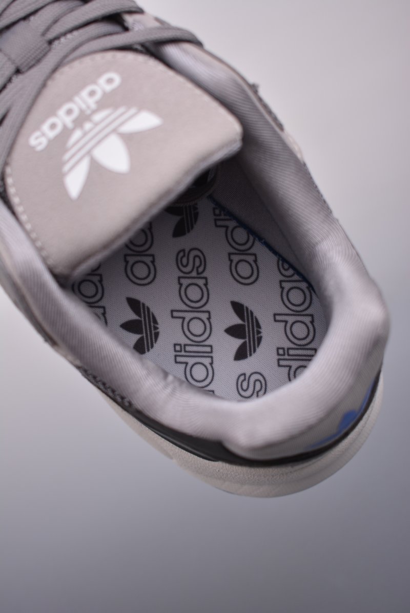 Adidas Retropy F90 view
