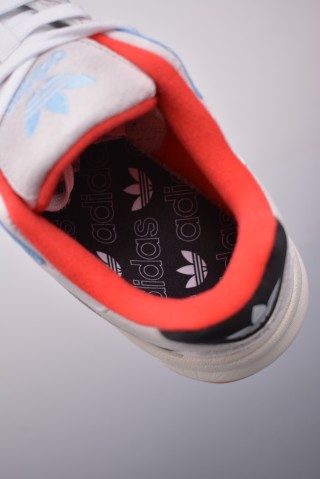Adidas Retropy F90 view 9
