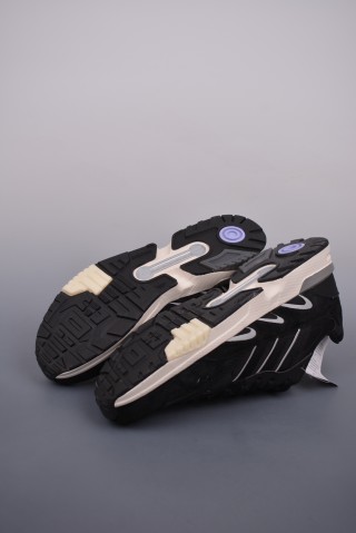 Adidas Torsion Super view 24