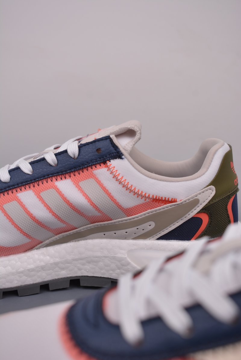 Adidas Retropy P9 Boost view