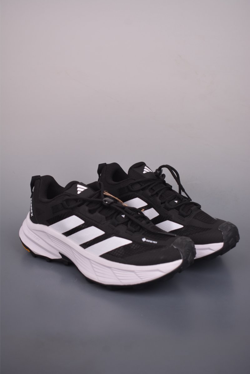 Adidas Terrex Free Hiker SL GTX view