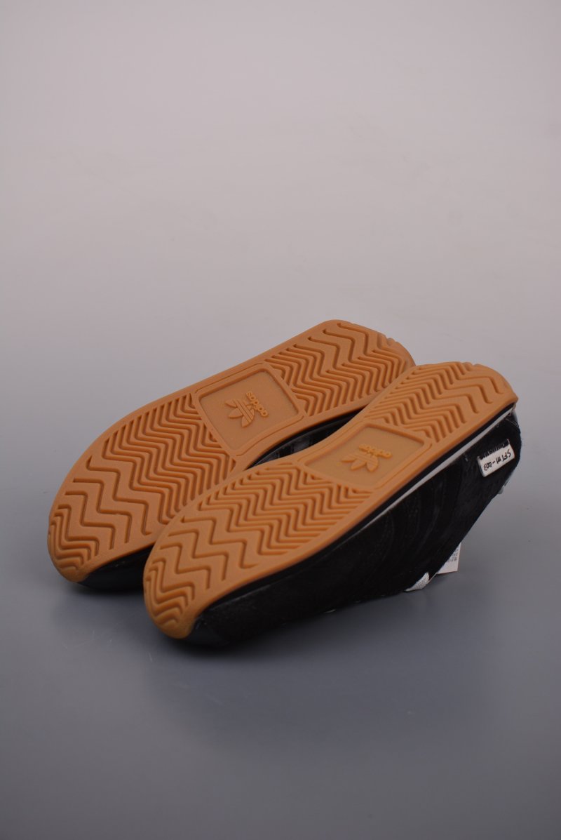Adidas Country OG 'Song For The Mute' view