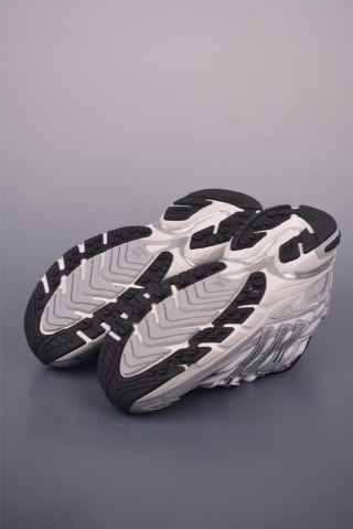 UNheardof X Adidas Originals Adistar Cushion 'Silver' view 3