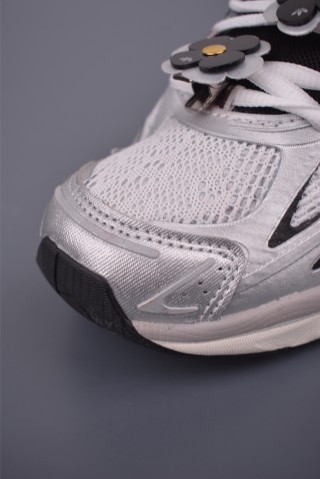 UNheardof X Adidas Originals Adistar Cushion 'Silver' view 6