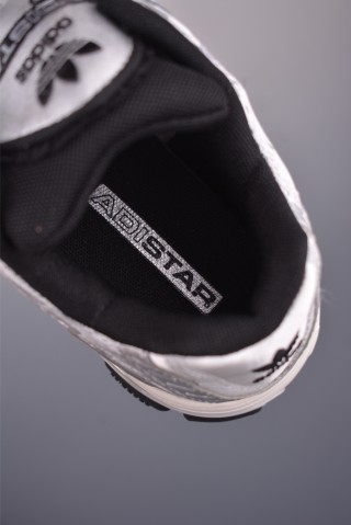 UNheardof X Adidas Originals Adistar Cushion 'Silver' view 9