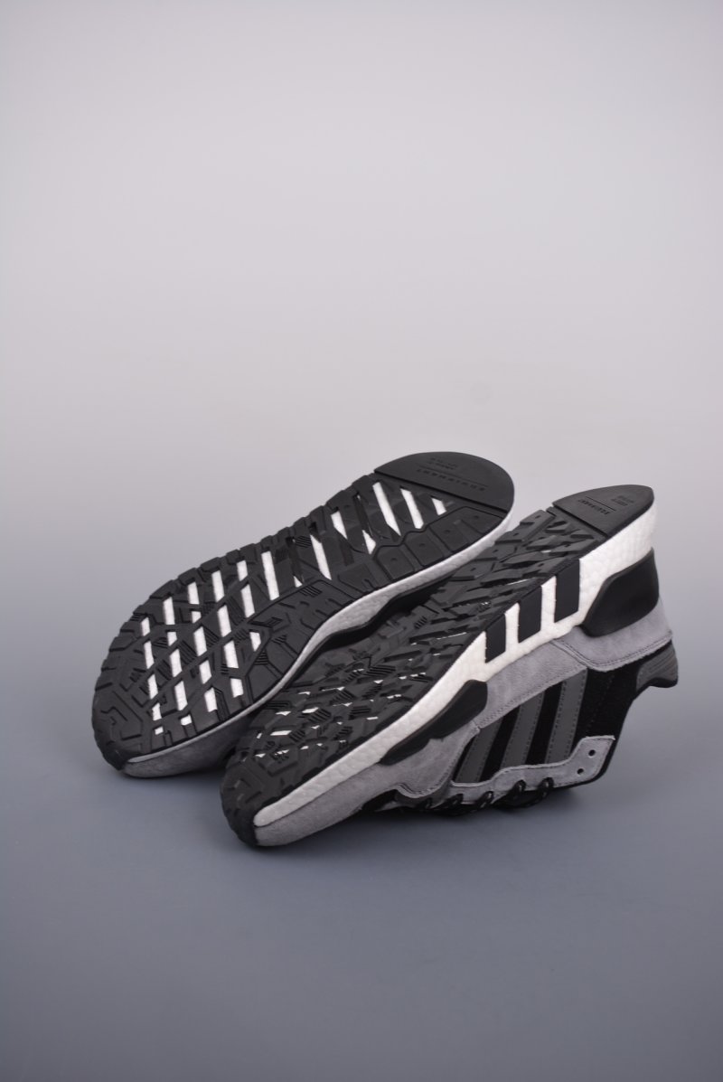 Adidas Originals ZX930 EQT view
