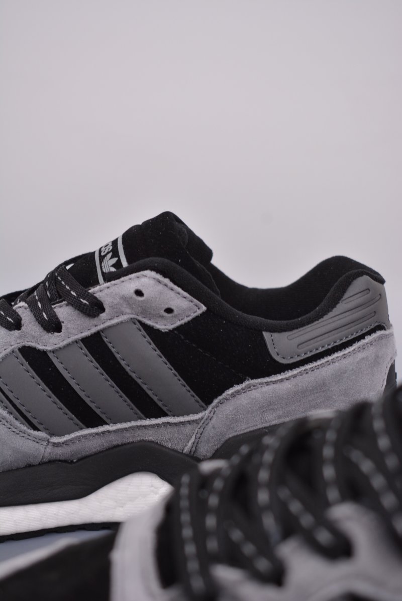 Adidas Originals ZX930 EQT view