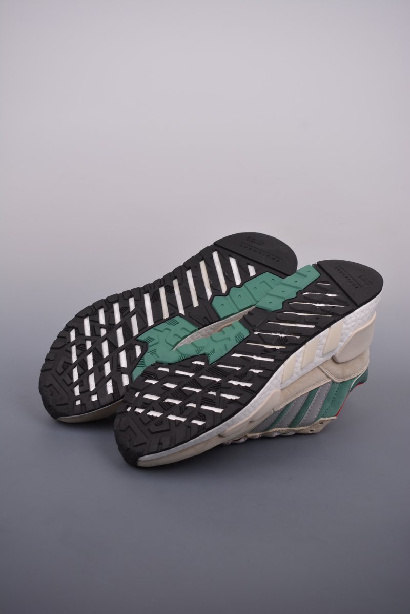 Adidas Originals ZX930 EQT view