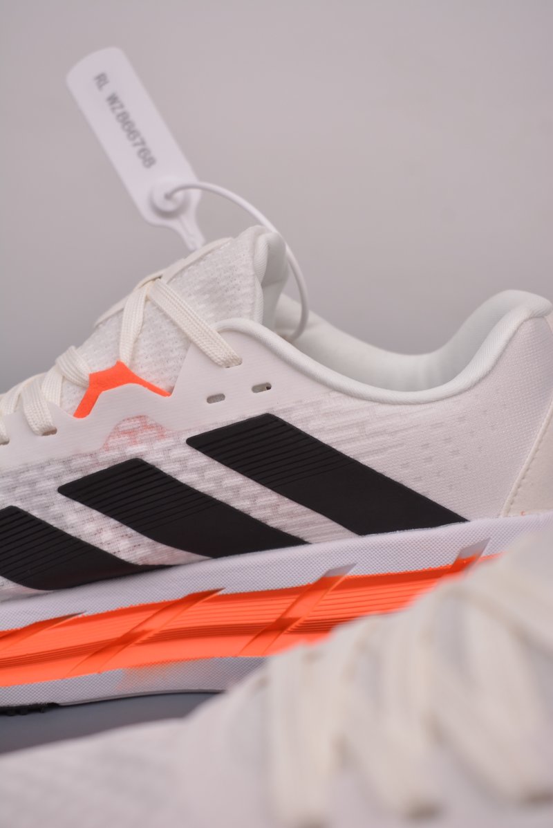 Adidas Adistar 'Breeze' view
