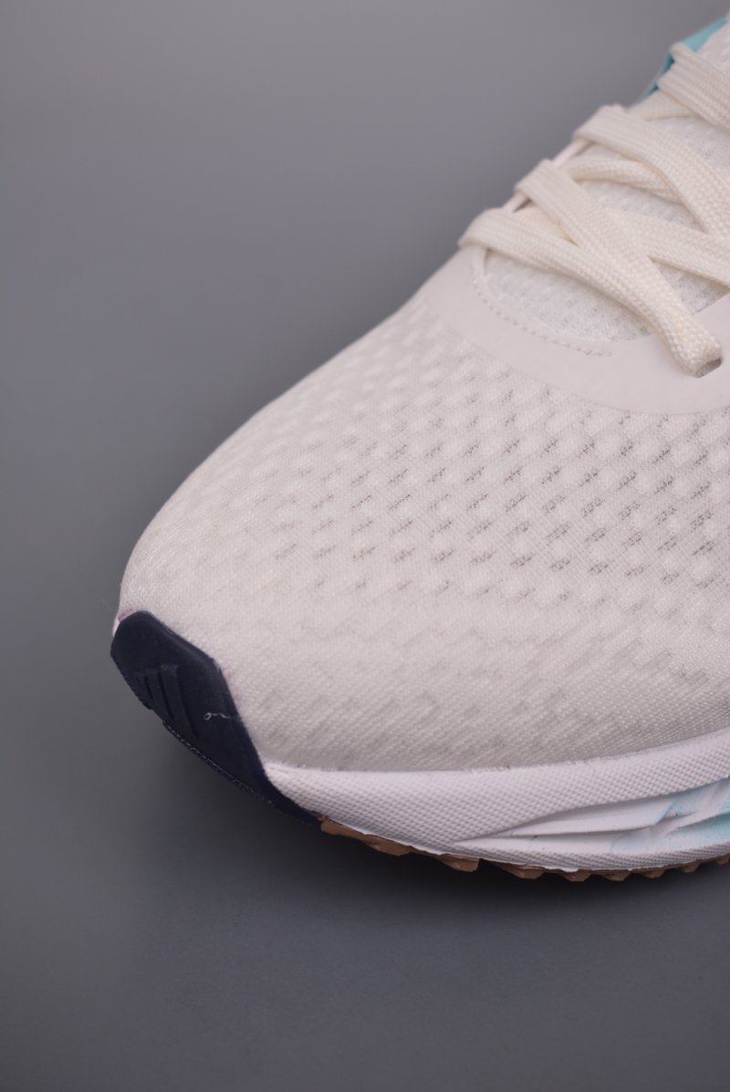 Adidas Adistar 'Breeze' view