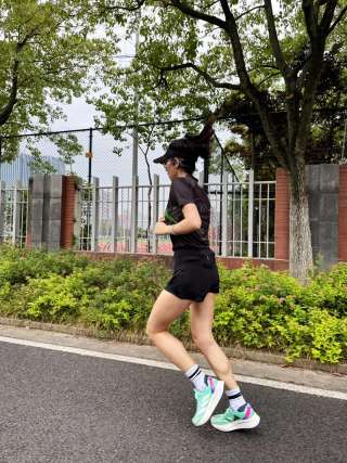 Adidas Adizero Boston 11 view 6