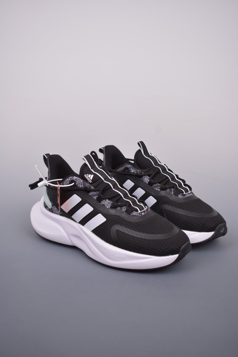 Adidas Alphaboost V1