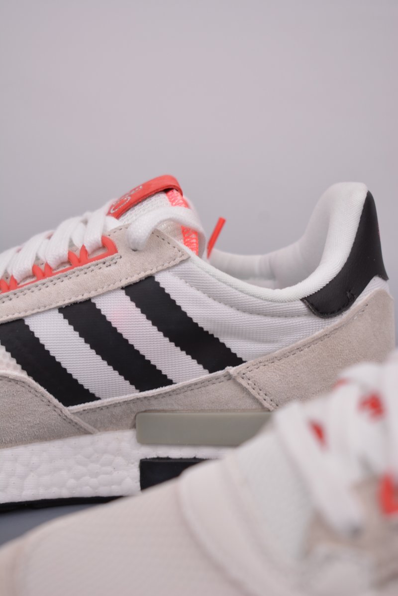 Adidas ZX500 Boost view