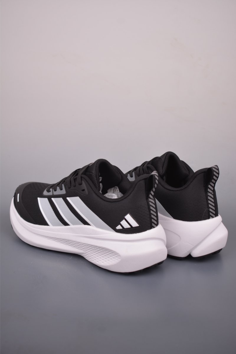 Adidas Cushionnova view