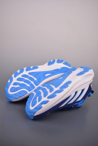 Adidas Cushionnova view 3