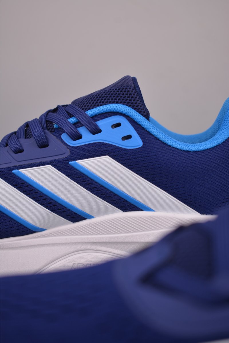 Adidas Cushionnova view