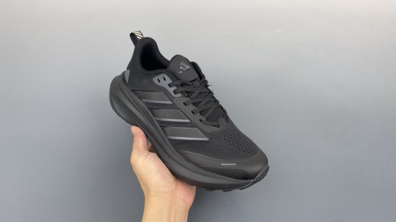 Adidas Cushionnova view 1