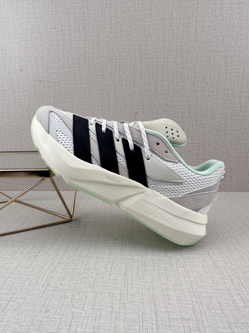 Adidas Lightblaze