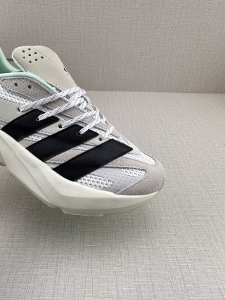 Adidas Lightblaze view 7