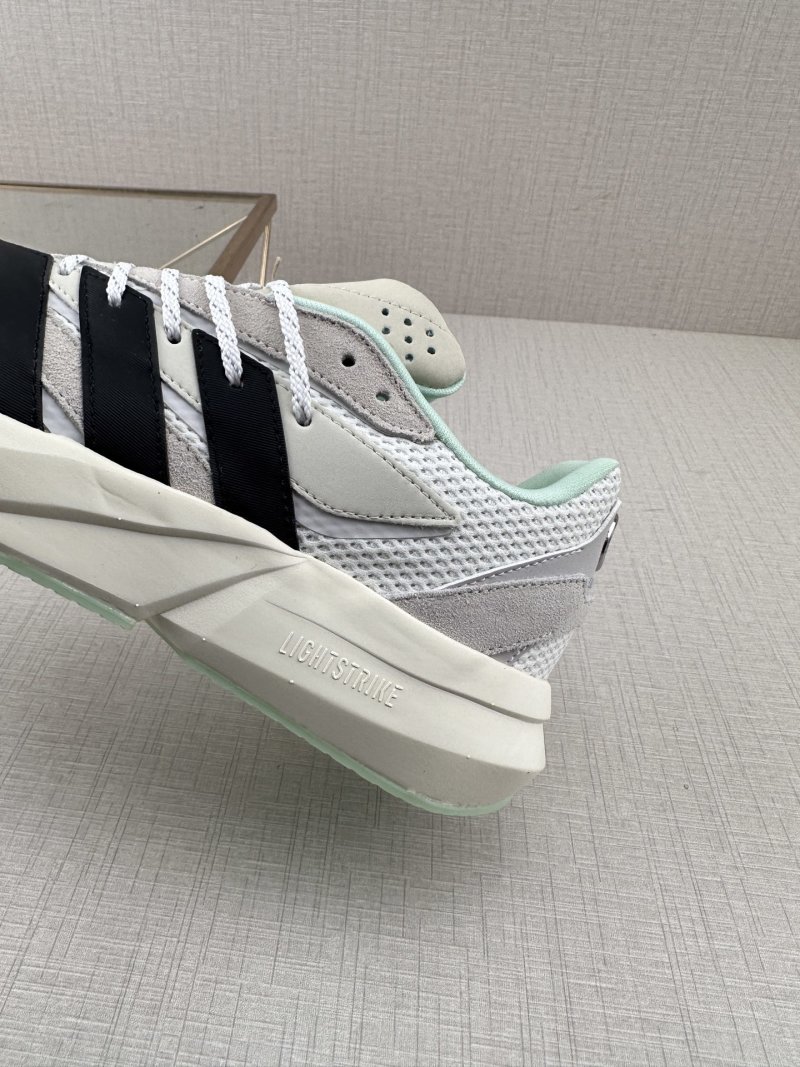Adidas Lightblaze view