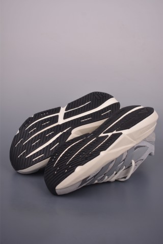 Adidas Lightblaze view 3