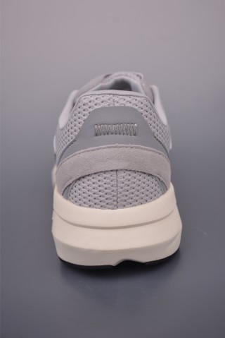Adidas Lightblaze view 4