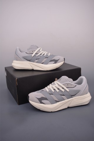 Adidas Lightblaze view 5