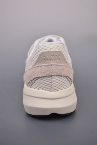 Adidas Lightblaze view 4
