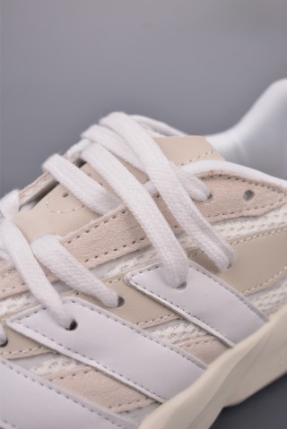 Adidas Lightblaze view 7